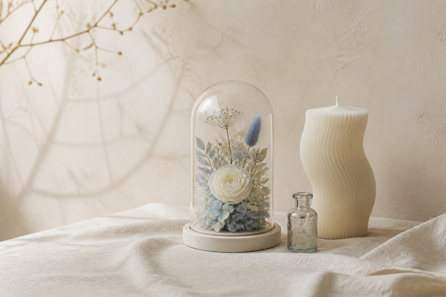 Round Glass Flower Dome